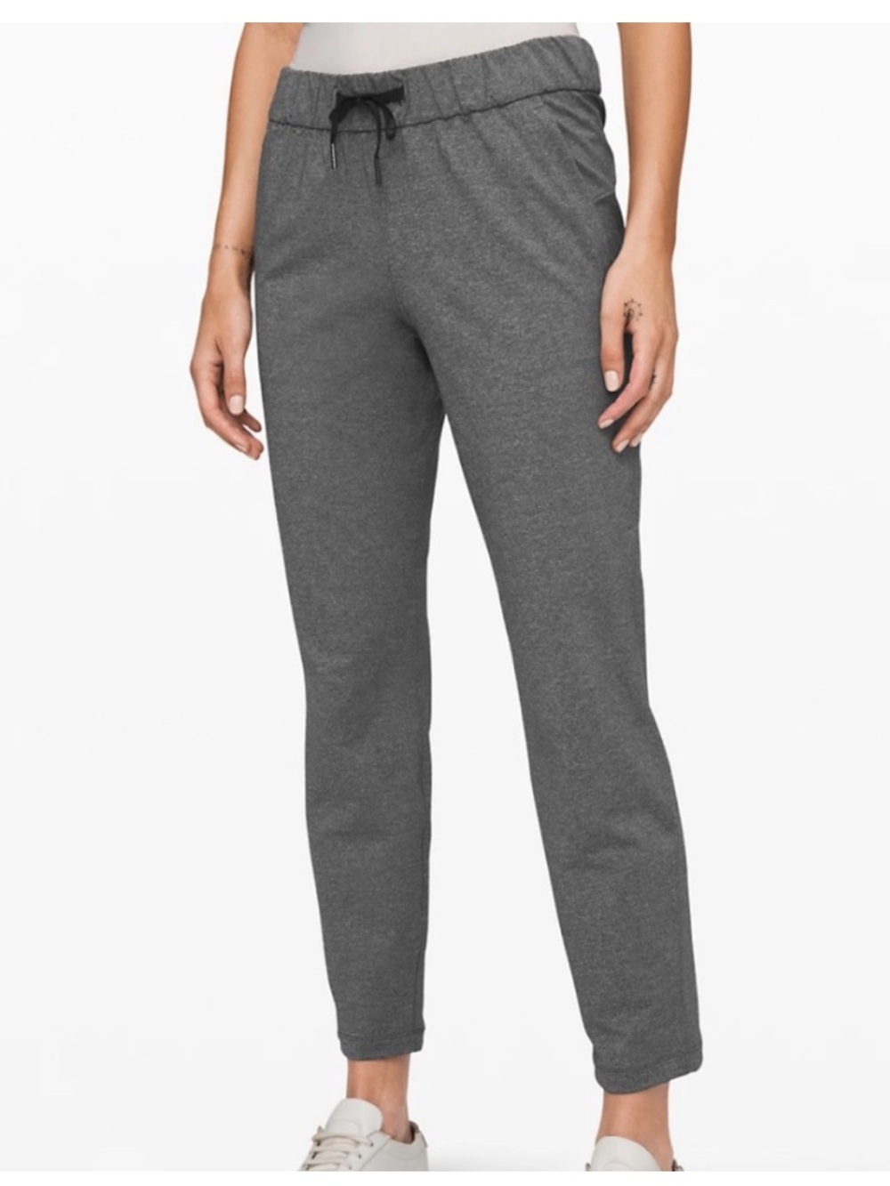 Lululemon On the Fly trousers pants grey cropped pull on EUC size 10
